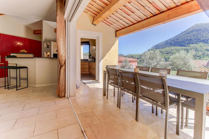 Maison - 175 m² - 6 pièces