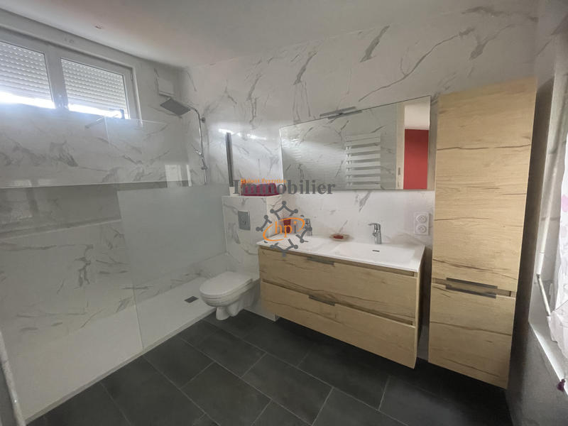 Appartement - 100 m² - 3 pièces