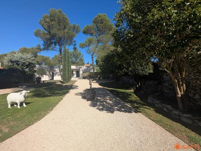 Villa - 190 m² - 6 pièces