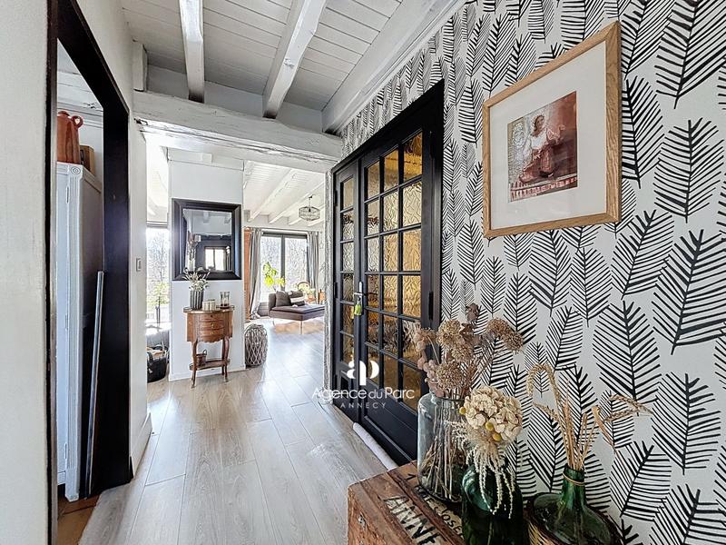 Maison - 345 m² - 12 pièces