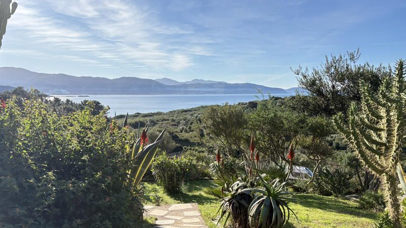 Villa - 249 m² - 11 pièces