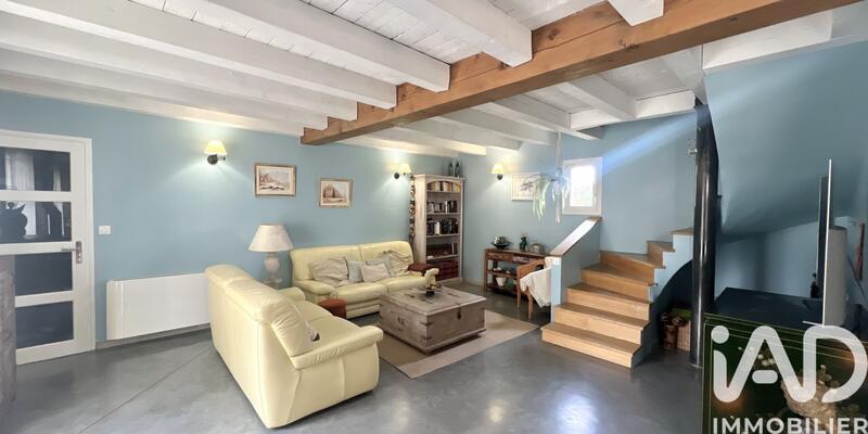 Maison - 209 m² - 7 pièces