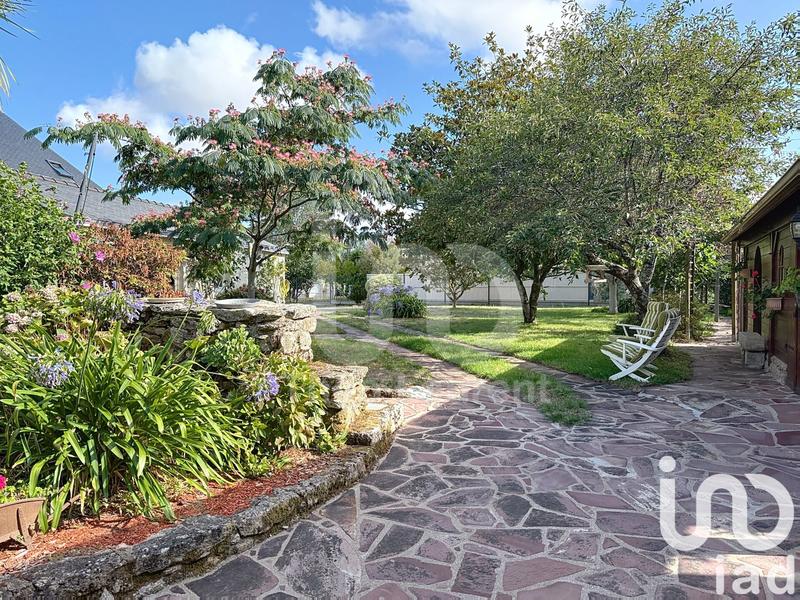 Maison - 255 m² - 10 pièces