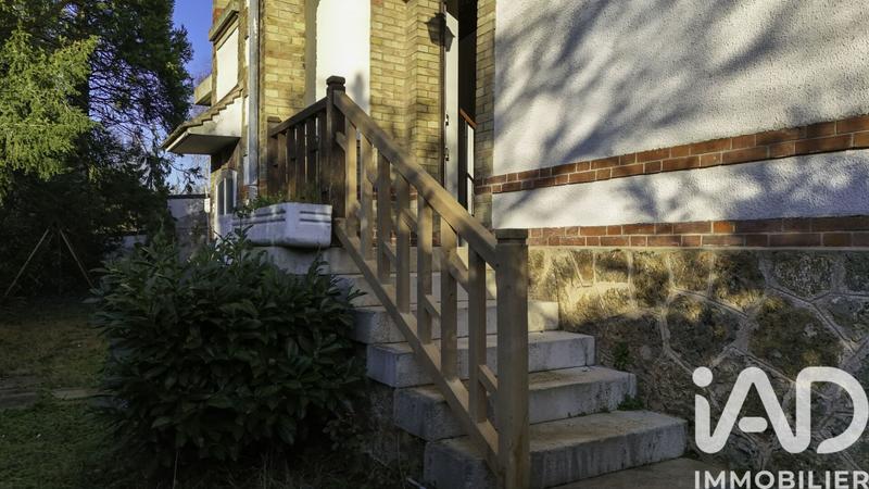 Maison - 227 m² - 10 pièces