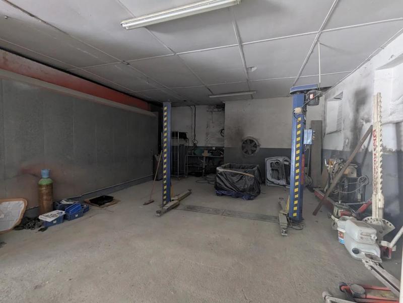 Immeuble - 1 781 m² - 9 pièces