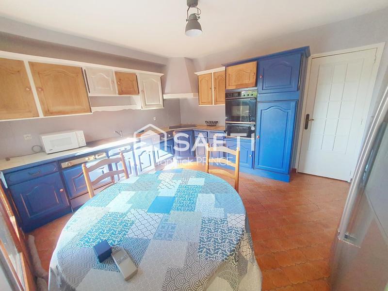 Maison - 168 m² - 8 pièces