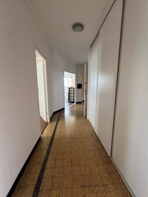 Immeuble - 180 m² - 7 pièces