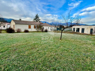 Terrain - 601 m²