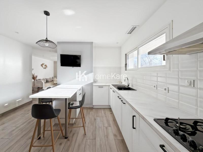 Villa - 100 m² - 4 pièces