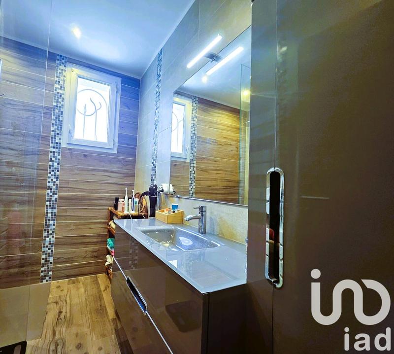 Maison - 122 m² - 6 pièces