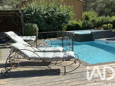 Maison - 145 m² - 6 pièces