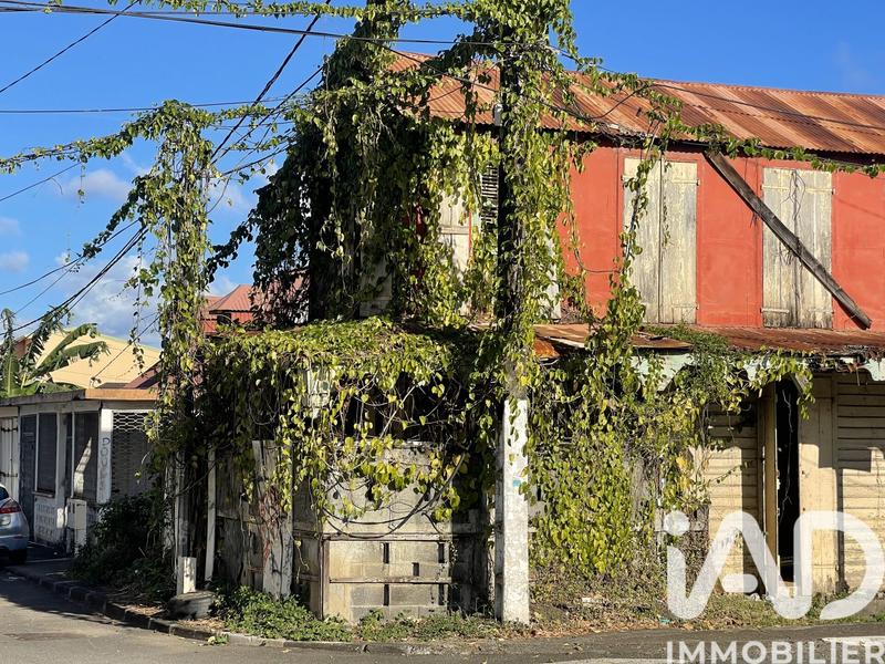 Maison - 200 m² - 6 pièces