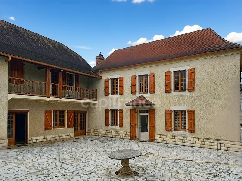 Maison de campagne - 237 m² - 8 pièces