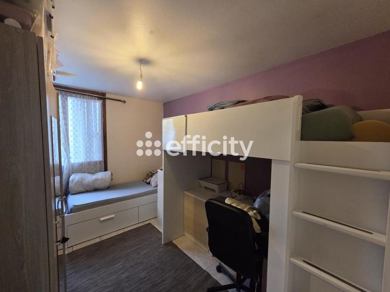 Appartement - 98 m² - 5 pièces