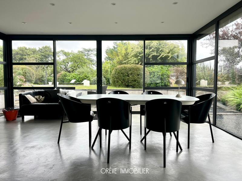 Maison - 190 m² - 8 pièces