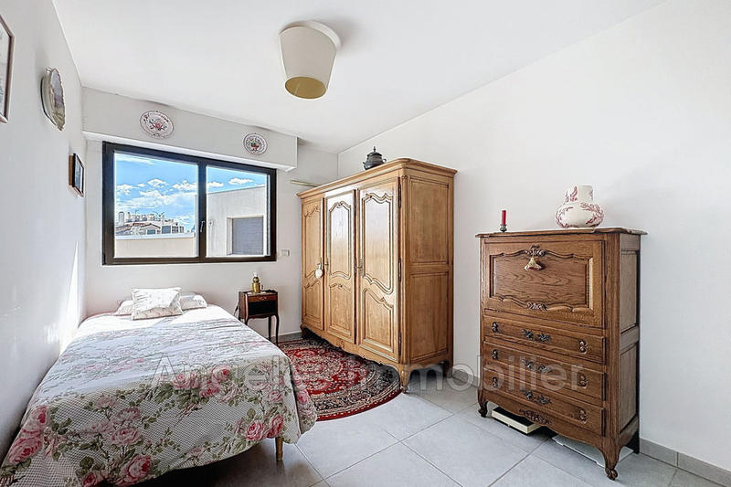 Appartement - 77 m² - 3 pièces