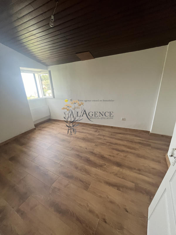 Appartement - 84 m² - 4 pièces