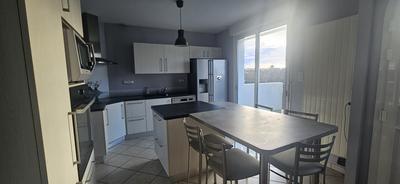 Maison traditionnelle - 122 m² - 6 pièces