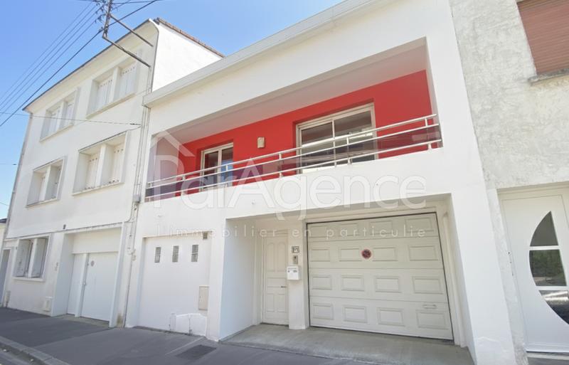 Maison - 98 m² - 4 pièces