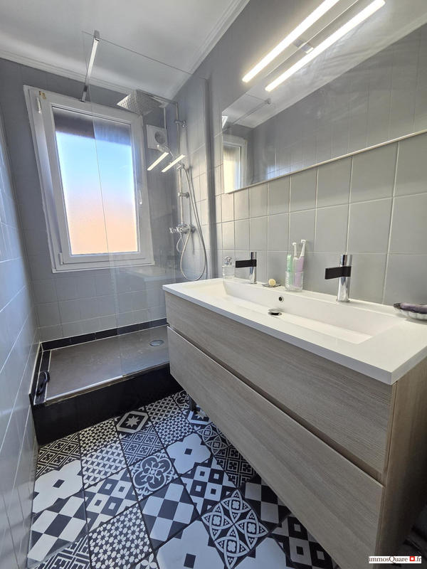 Appartement - 71 m² - 3 pièces