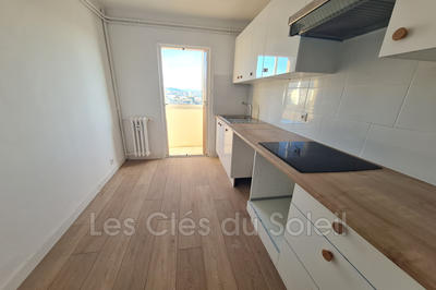 Appartement - 63 m² - 4 pièces