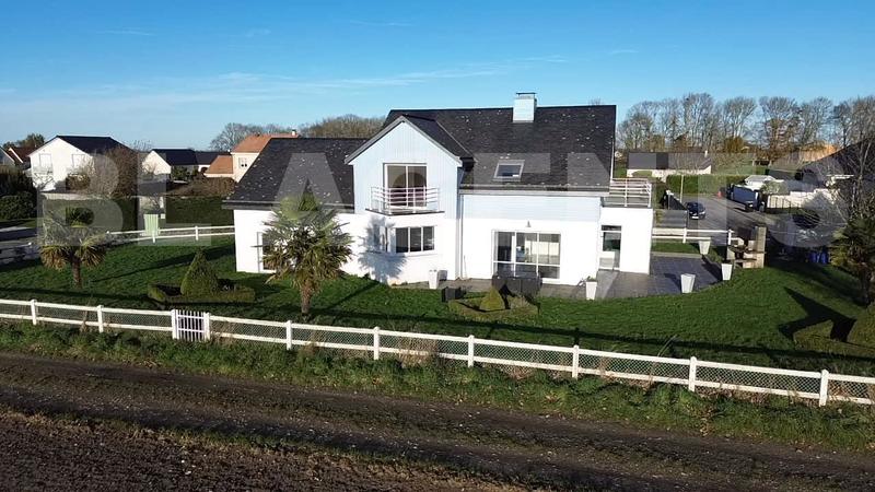 Maison contemporaine - 162 m² - 5 pièces