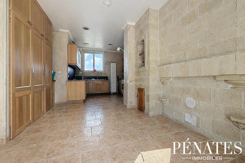 Maison ancienne - 165 m² - 8 pièces