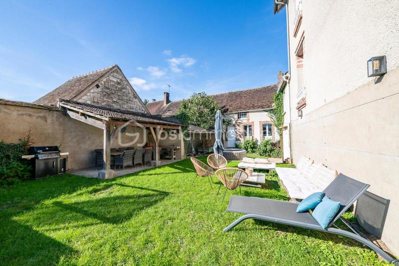 Maison en pierre - 165 m² - 9 pièces