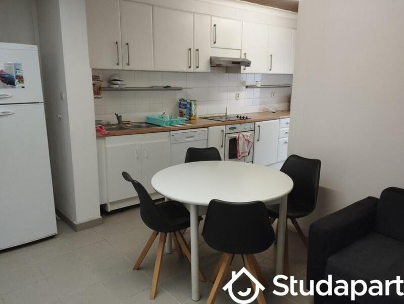 Chambre - 11 m² - 1 pièce