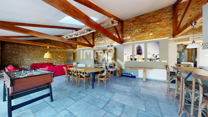 Maison - 308 m² - 6 pièces