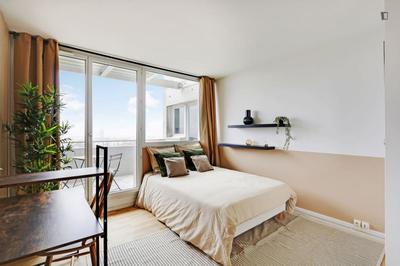 Chambre - 13 m² - 5 pièces