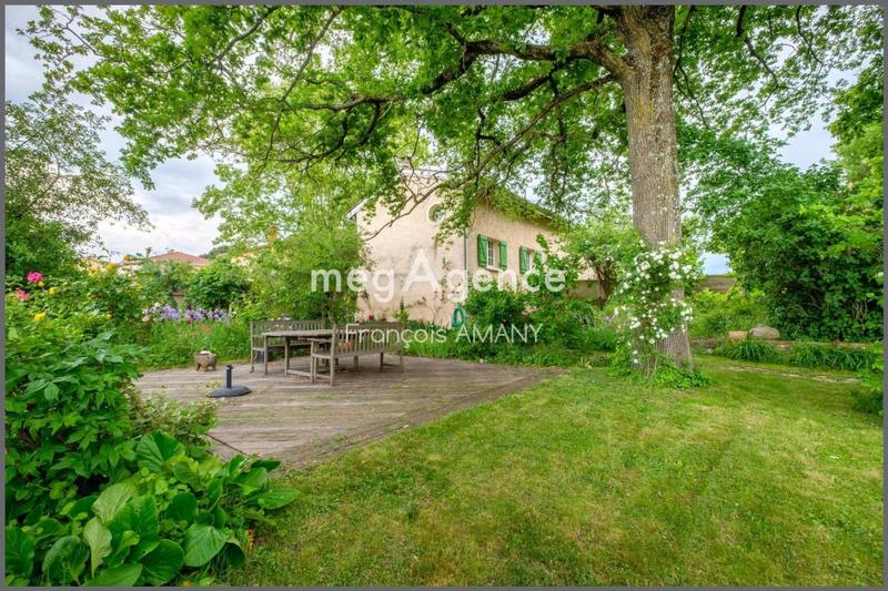 Maison de campagne - 250 m² - 8 pièces