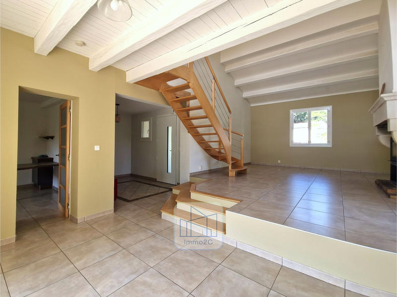 Maison - 147 m² - 6 pièces