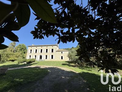 Maison - 380 m² - 12 pièces