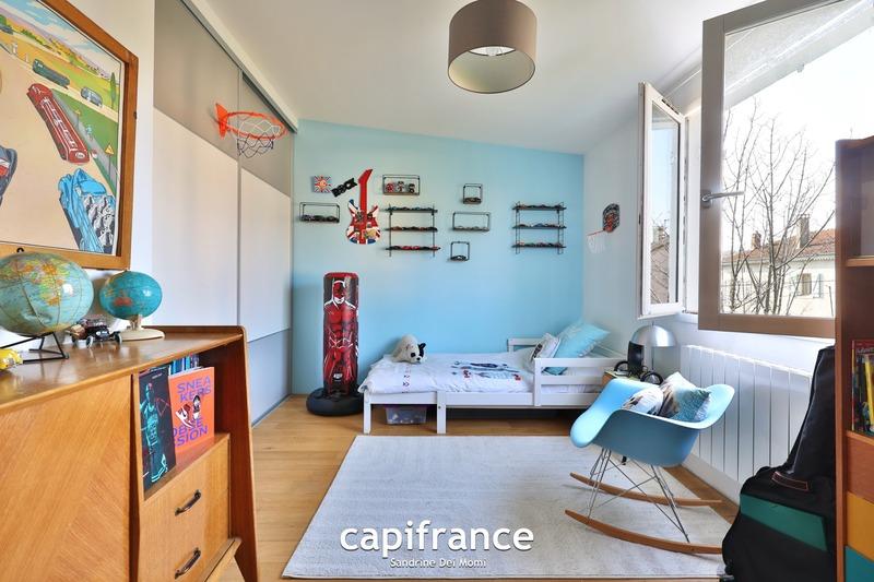 Maison - 157 m² - 8 pièces