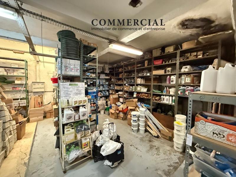 Local commercial - 122 m²