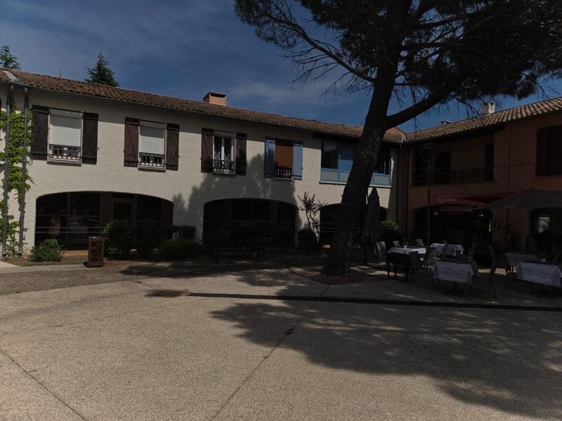 Local commercial - 86 m² - 5 pièces