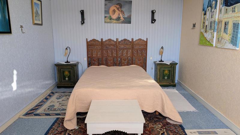 Maison - 247 m² - 8 pièces