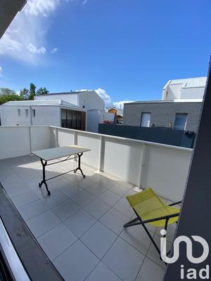 Appartement - 99 m² - 4 pièces