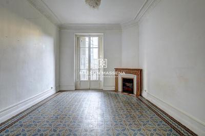 Appartement bourgeois - 144 m² - 6 pièces