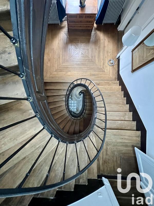 Château - 765 m² - 18 pièces