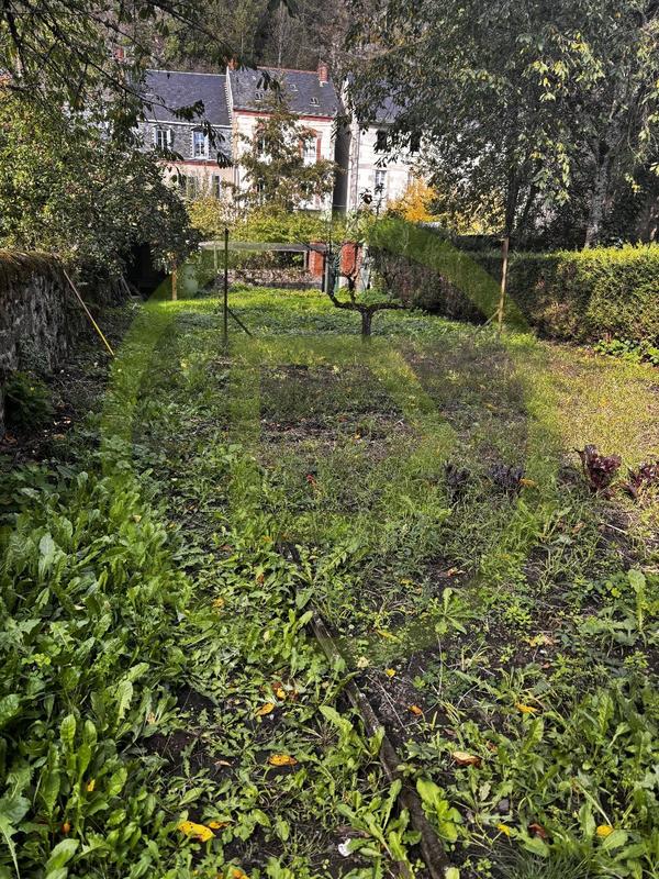 Maison - 121 m² - 4 pièces