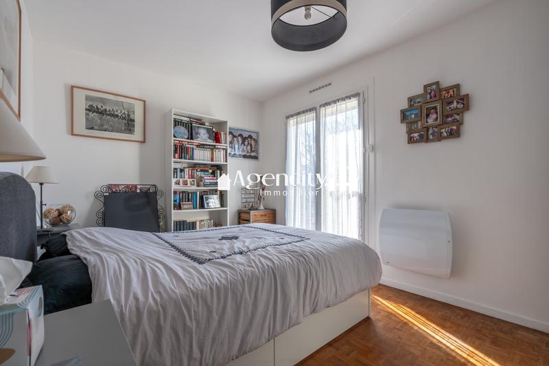 Maison - 99 m² - 5 pièces