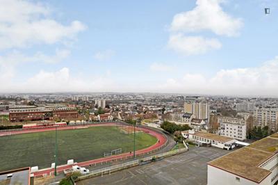 Chambre - 9 m² - 5 pièces