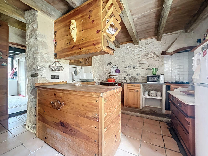 Maison ancienne - 90 m² - 3 pièces