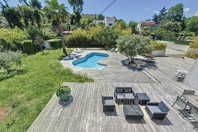 Villa - 206 m² - 4 pièces