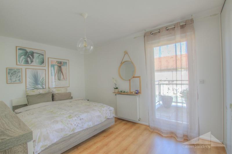 Maison contemporaine - 137 m² - 6 pièces