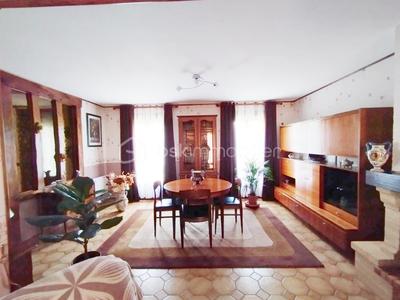 Maison traditionnelle - 170 m² - 7 pièces