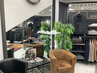 Fonds de commerce - Local commercial - 125 m²