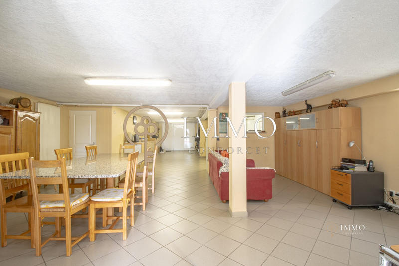 Maison - 190 m² - 7 pièces